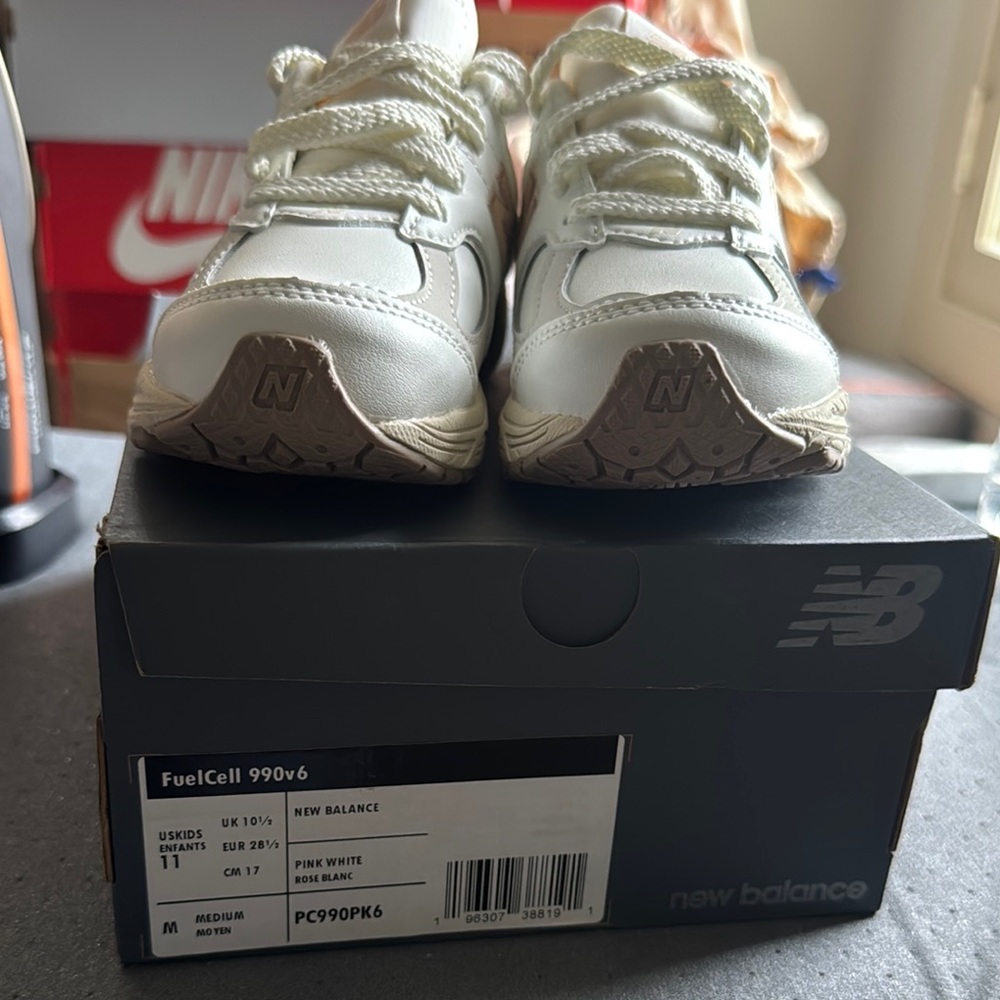 New Balance Pink White Sneakers Classic Athletic Design